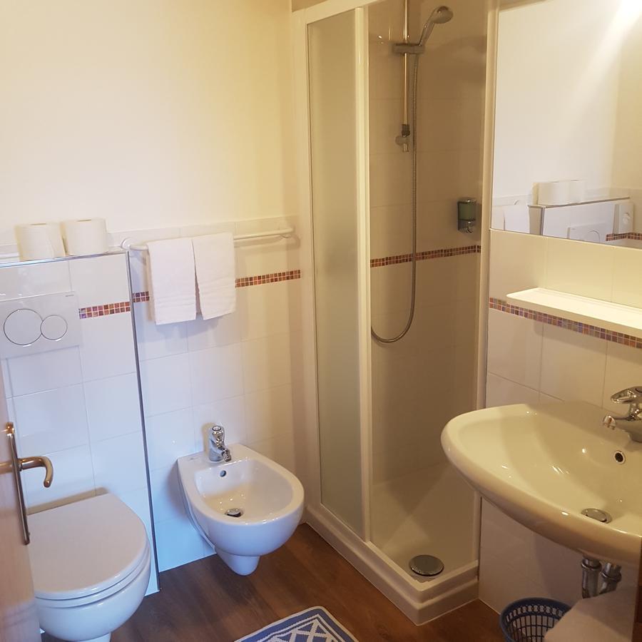 Economy Double or Twin Room with Mountain View